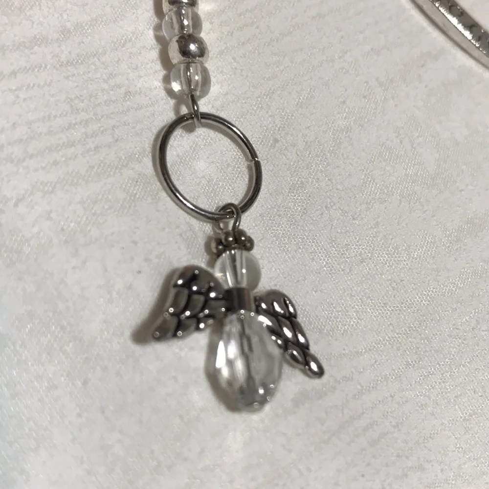 Metal Shepherd’s Hook Bkmk w/Chain, Glass Seed Beads, & 4-part Angel Bead Charm - Picture 4 of 12